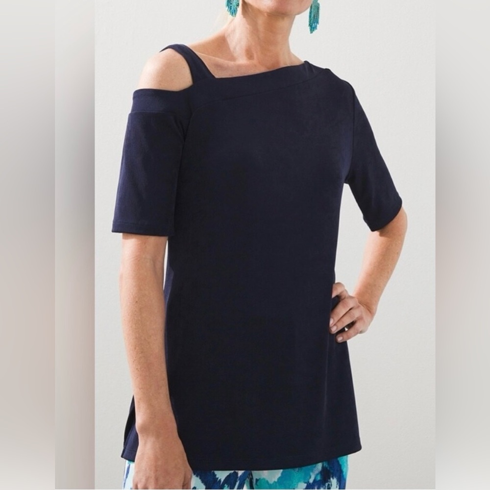 Chico's Navy Cold-Shoulder Short Sleeve Top